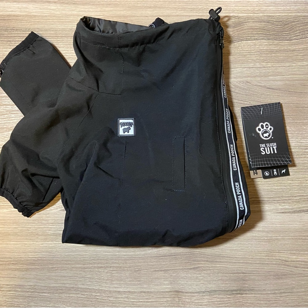BNWT Canada Pooch Slush Suit (14)